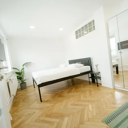 Godiland Prag